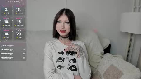 LunaandSara online show from 03-16-26, 02:21