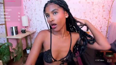 Halley Lorens online show from 07-28-26, 08:52
