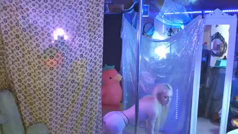 halovalentine online show from 03-07-25, 12:37