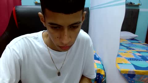 Snapshot of hamcummboy20 chatting on 12-04-24, 01:25 hamcummboy20 online show from 12-04-24, 01:25