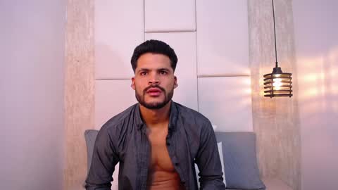 Snapshot of hamilton_1 chatting on 10-04-25, 01:36 Hamilton online show from 10-04-25, 01:36