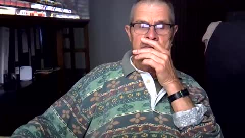 Snapshot of hamto65 chatting on 06-08-26, 08:09 Prefer men 80 online show from 06-08-26, 08:09