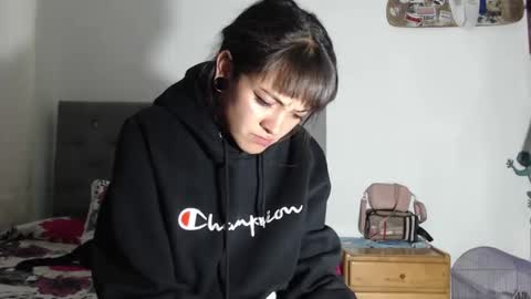 Hanya online show from 12-12-24, 02:37