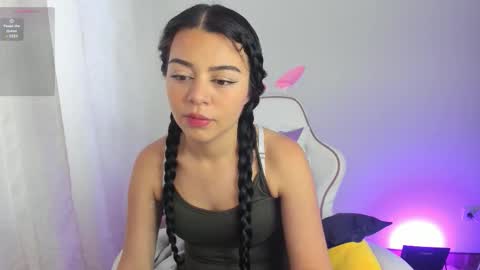 Hana Garcia online show from 10-30-25, 07:14