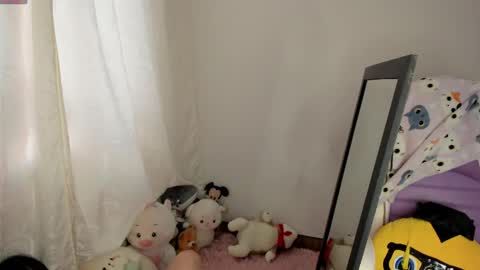 Snapshot of hana_garcia chatting on 05-05-26, 10:07 Hana Garcia online show from 05-05-26, 10:07