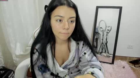 Snapshot of hana_garcia chatting on 05-15-26, 11:01 Hana Garcia online show from 05-15-26, 11:01