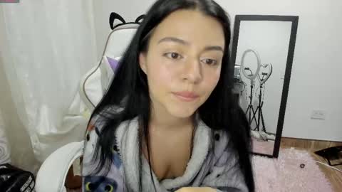 Snapshot of hana_garcia chatting on 05-16-26, 12:07 Hana Garcia online show from 05-16-26, 12:07
