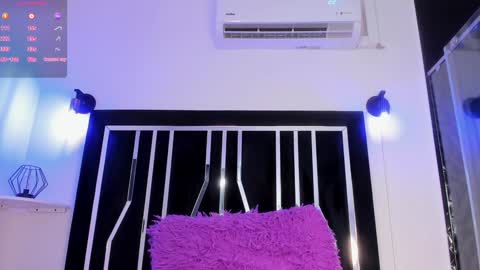 hana  online show from 01-21-25, 04:37