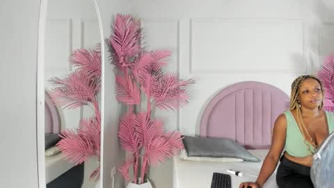 hanaahquinn online show from 01-16-26, 11:36