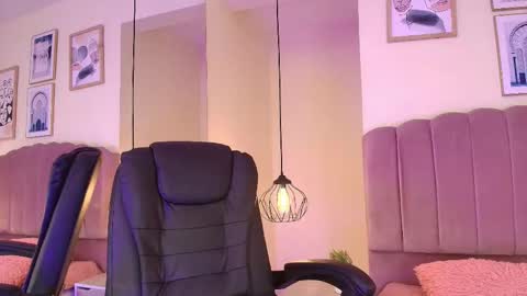 Snapshot of hanabie_ chatting on 02-04-26, 03:23 hanabie_ online show from 02-04-26, 03:23