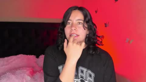 Snapshot of hanah_bakeer chatting on 03-05-26, 05:31 Hanah Montana Independent model online show from 03-05-26, 05:31