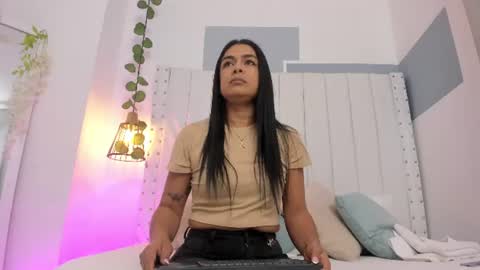 hanah_gray online show from 06-24-26, 11:09
