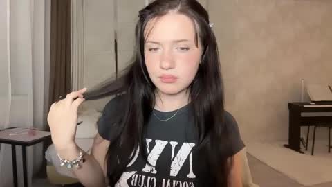hanahwoods online show from 05-22-26, 12:40