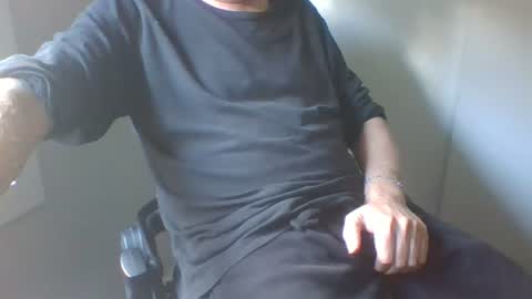 hand_ball_32 online show from 07-31-26, 02:33