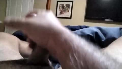 Snapshot of handjob610 chatting on 02-05-25, 11:44 Handjob610 online show from 02-05-25, 11:44