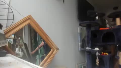 Snapshot of handncocknocum chatting on 02-08-25, 09:24 handncocknocum online show from 02-08-25, 09:24