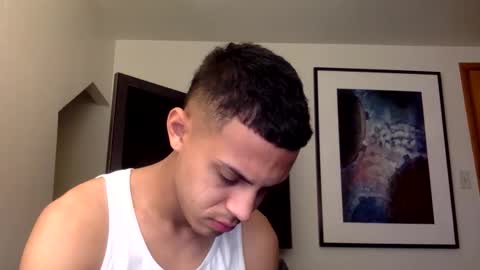 Snapshot of handsome01_ chatting on 12-14-25, 04:23 handsome01_ online show from 12-14-25, 04:23