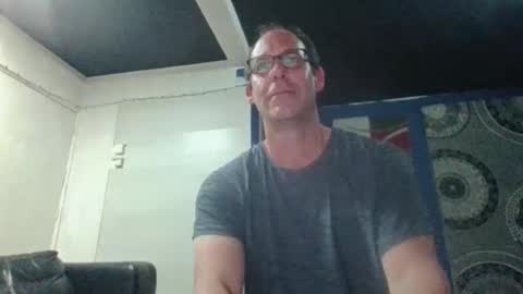 handsomeguy4ever online show from 05-06-26, 07:41