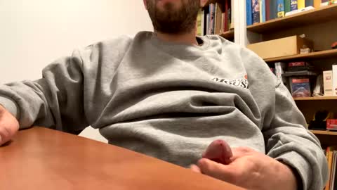 Snapshot of handyboy991 chatting on 01-17-25, 09:28 handyboy991 online show from 01-17-25, 09:28