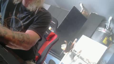 Snapshot of handyman5303 chatting on 01-08-25, 05:37 Handystudman online show from 01-08-25, 05:37