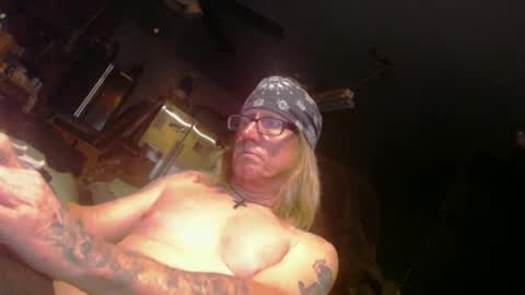 Snapshot of handyman5303 chatting on 03-05-25, 06:01 Handystudman online show from 03-05-25, 06:01