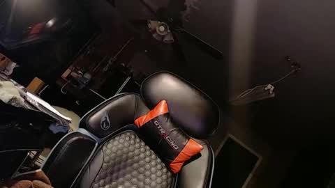 Snapshot of handyman5303 chatting on 11-11-25, 08:14 Handystudman online show from 11-11-25, 08:14