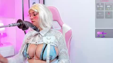 Snapshot of hanie_boobs chatting on 12-03-25, 04:31 Ana online show from 12-03-25, 04:31