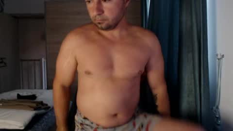 Snapshot of hankmalone chatting on 07-06-26, 03:03 HankMalone online show from 07-06-26, 03:03