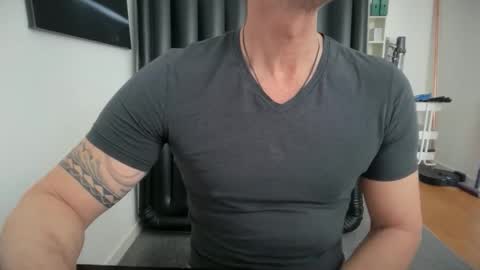 Snapshot of hankmoody6 chatting on 04-15-26, 11:50 hanky online show from 04-15-26, 11:50