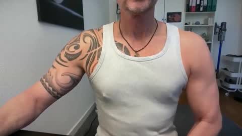 Snapshot of hankmoody6 chatting on 04-23-26, 10:14 hanky online show from 04-23-26, 10:14
