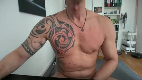 Snapshot of hankmoody6 chatting on 06-15-26, 12:18 hanky online show from 06-15-26, 12:18