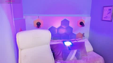 hanna  online show from 12-12-24, 10:34