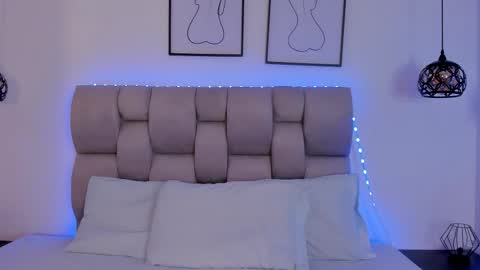 hanna__evans_ online show from 12-05-25, 01:20