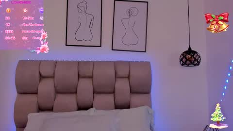 hanna__evans_ online show from 12-14-25, 12:10