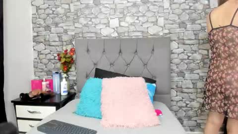 Hanna online show from 11-21-25, 02:10