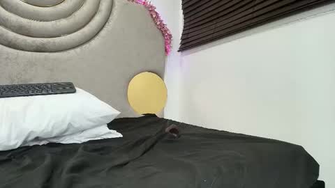 Hanna Castro online show from 12-13-25, 07:53