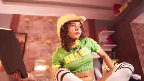 HANNA  online show from 11-16-25, 02:17