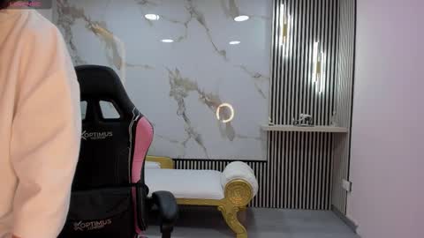 Hanna online show from 12-21-25, 10:33