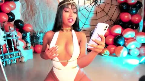  im Hanna online show from 10-31-25, 02:07