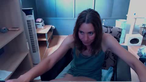 hanna_ha online show from 06-10-26, 12:26