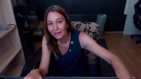 hanna_ha online show from 07-15-26, 07:41