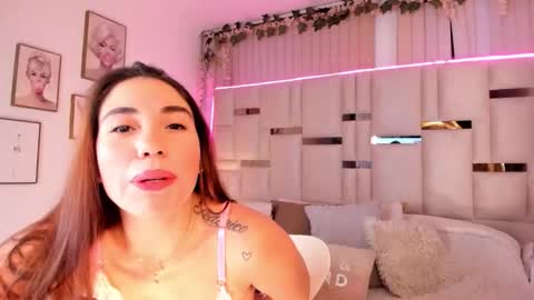 Hanna Klover online show from 02-25-26, 04:00