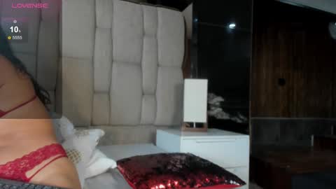 Hanna lens online show from 02-22-25, 03:25