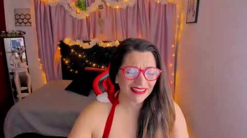 hanna_ma online show from 12-16-25, 03:17