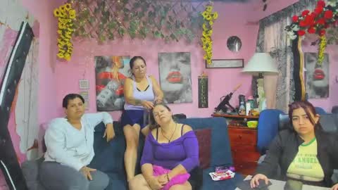 Hanna online show from 04-25-26, 01:41