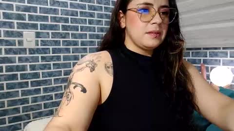 hanna_moons online show from 03-30-26, 02:45