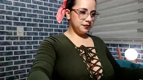hanna_moons online show from 04-13-26, 03:01