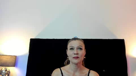 Snapshot of hanna_vell11 chatting on 07-08-26, 02:38 hanna_vell11 online show from 07-08-26, 02:38