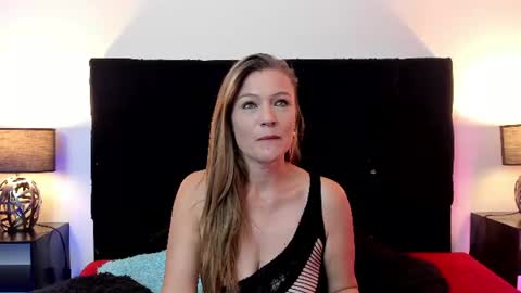 Snapshot of hanna_vell11 chatting on 07-24-26, 02:09 hanna_vell11 online show from 07-24-26, 02:09