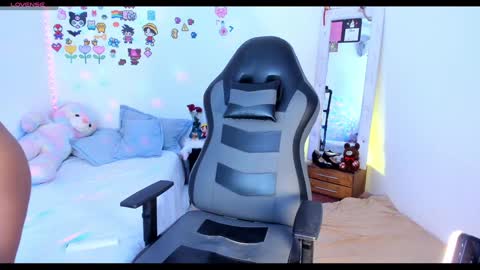 Snapshot of hanna_weist1 chatting on 01-29-25, 06:01 Akane Tendo online show from 01-29-25, 06:01